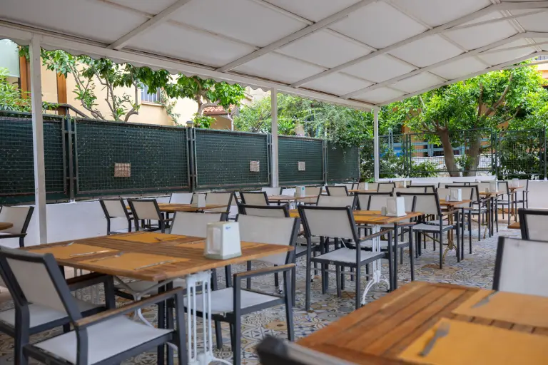 Restoran & Bar